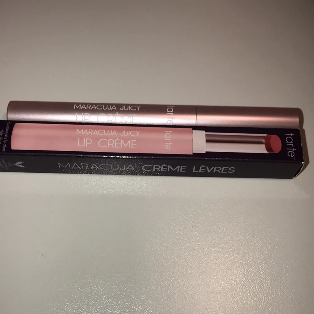 NEW Tarte maracuja juicy lip crème in peachy pink NEW